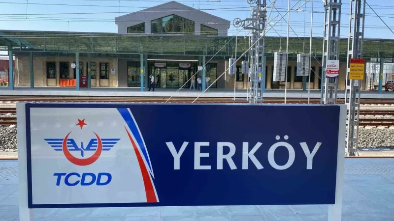 Yozgat’taki Yerköy YHT istasyonu hizmet vermeye başladı Yozgat’taki Yerköy YHT istasyonu hizmet vermeye başladı