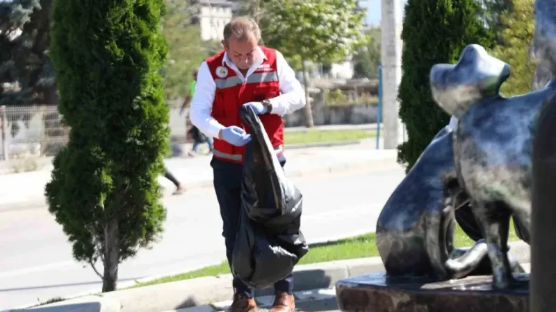 Bolu’da yere tüküren ve çöp atanlara 5 milyon 297 bin 463 TL ceza kesildi Bolu’da yere tüküren ve çöp atanlara 5 milyon 297 bin 463 TL ceza kesildi