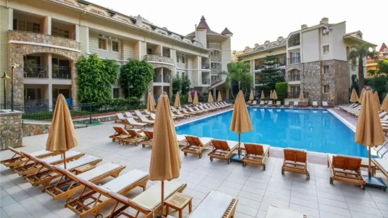 Marmaris’te üniversitelilere beş yıldızlı havuzlu KYK yurdu