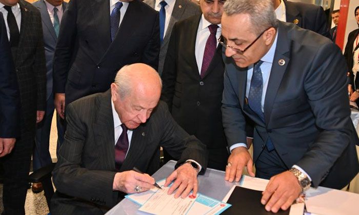 Bahçeli milletvekili adaylık başvurusunu gerçekleştirdi