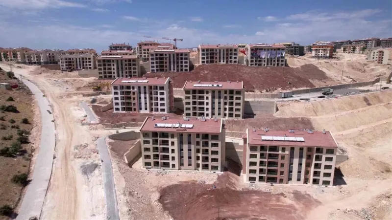 Besni’de kalıcı deprem konutları teslim edilmeye başlandı