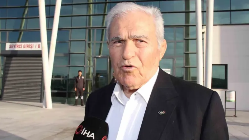 Güreşin efsanesi Ahmet Ayık yoğun bakıma alındı