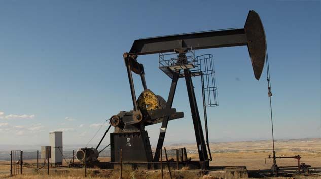Üretim kısma kararı sonrası ham petrol fiyatında artış