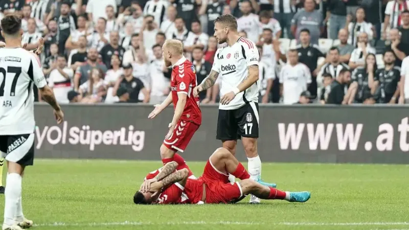 Sivasspor'u mağlup eden Beşiktaş üçte üç yaptı