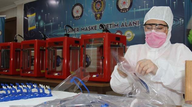 Van polisi kendi siperlik maskesini üretiyor