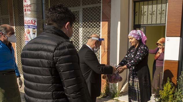 İzmir’de ‘Seyyar Pazar’ dönemi başladı