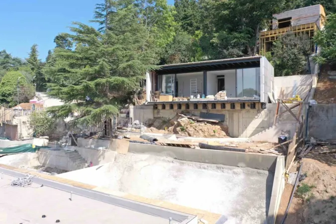 Bakanlıktan Vaniköy’deki kaçak yapı için yıkım kararı