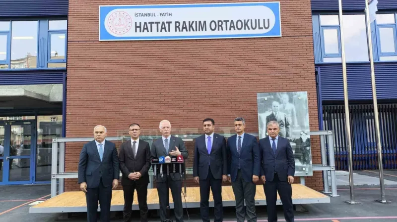 İstanbul Valisi Gül: “İstanbul’daki okullarımızın tamamı depreme dayanıklı ve güvenli” İstanbul Valisi Gül: “İstanbul’daki okullarımızın tamamı depreme dayanıklı ve güvenli”