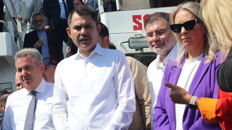 Bakan Kurum: "Balıklarımız oksijensiz kaldıkları için ölmüştür"