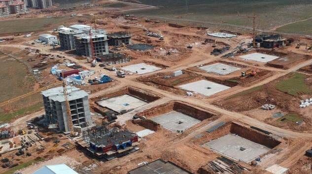 Bakan Kurum: 2020 bitmeden Elazığ’da 20 bin 417, Malatya’da 4 bin 448 konutu bitireceğiz