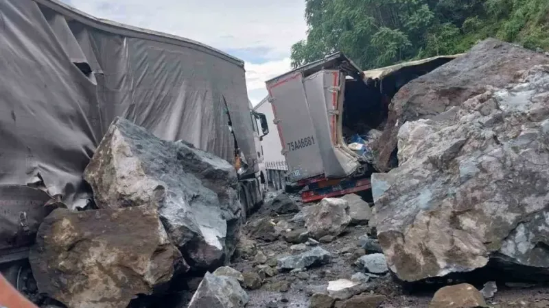 Hopa’da faciadan dönüldü