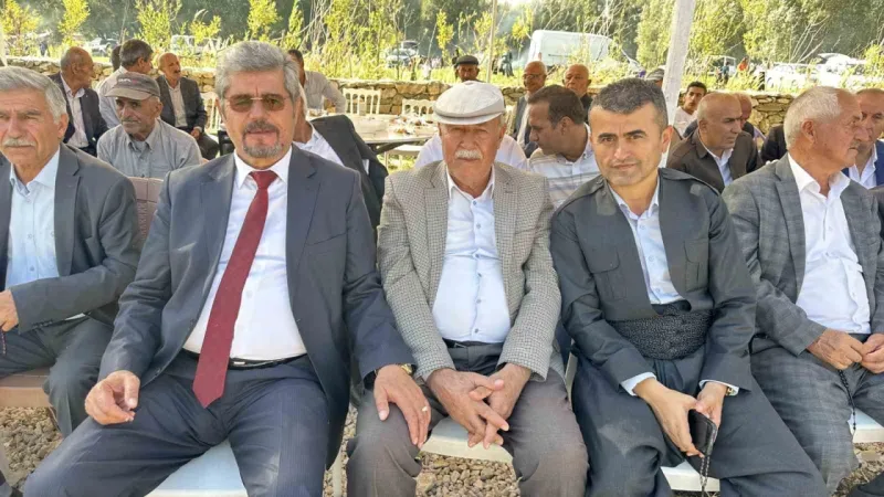 Aşiret festivaline 20 bin kişi katıldı, 300 koyun kesildi