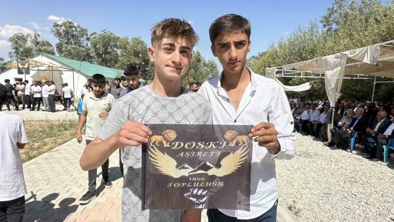 Aşiret festivaline 20 bin kişi katıldı, 300 koyun kesildi