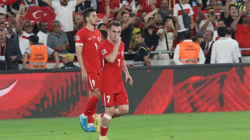 A Milliler İzlanda'yı 3-1'le geçti A Milliler İzlanda'yı 3-1'le geçti