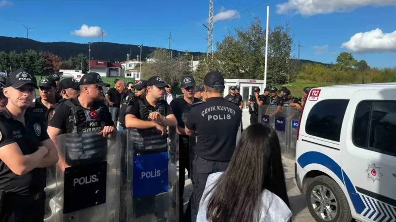 İstanbul’da, Polenez Sucuk Fabrikası’nda işten çıkarılan işçiler eylem yaptı