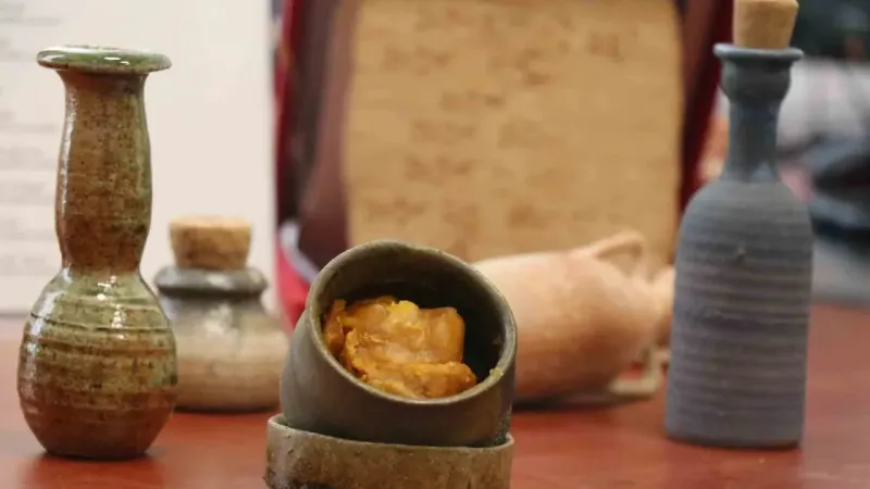 Çivi yazısı çözüp 4500 yıllık parfümü yeniden yaptılar