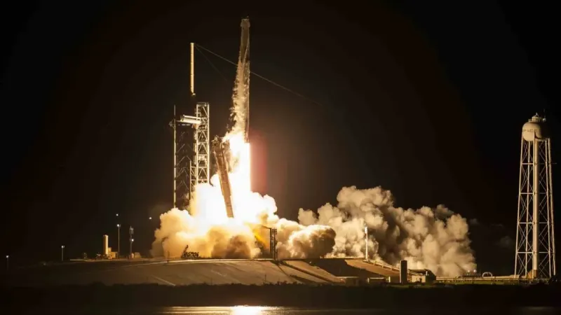 İlk özel uzay yürüyüşünü gerçekleştirecek ekip SpaceX roketi ile uzaya fırlatıldı