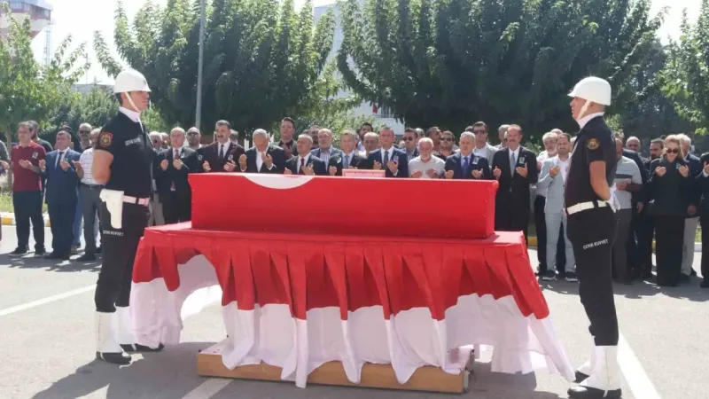 Batı Şeria’da İsrailli askerlerin öldürdüğü Ayşenur için İzmir’de tören Batı Şeria’da İsrailli askerlerin öldürdüğü Ayşenur için İzmir’de tören