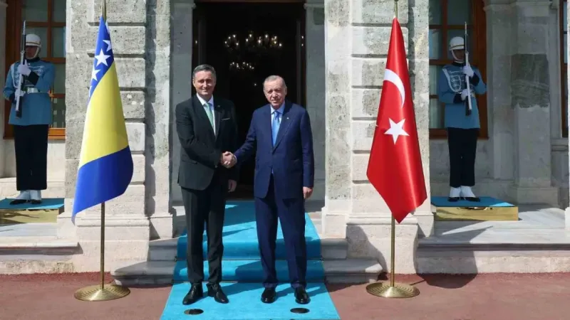 Cumhurbaşkanı Erdoğan: "Srebrenitsa’nın bir benzerini bugün Gazze’de yaşıyoruz" Cumhurbaşkanı Erdoğan: "Srebrenitsa’nın bir benzerini bugün Gazze’de yaşıyoruz"