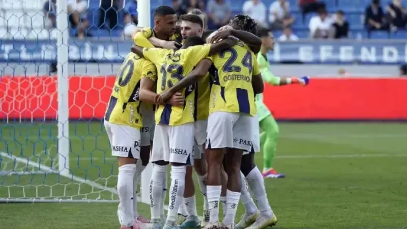 Fenerbahçe işi ilk yarıda bitirdi 