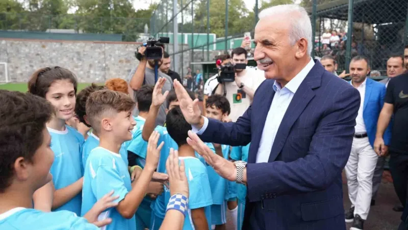 Ümraniye’de ‘Minik Kramponlar Futbol Turnuvası’nın kazananları belli oldu