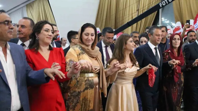 Özgür Özel, Mardin’de nikah şahidi oldu