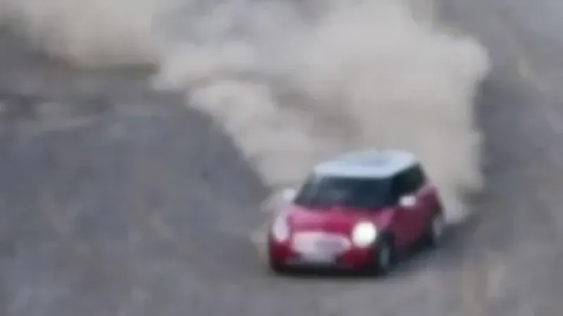 Pendik’te drift atarak tozu dumana katan sürücüye 45 bin TL para cezası