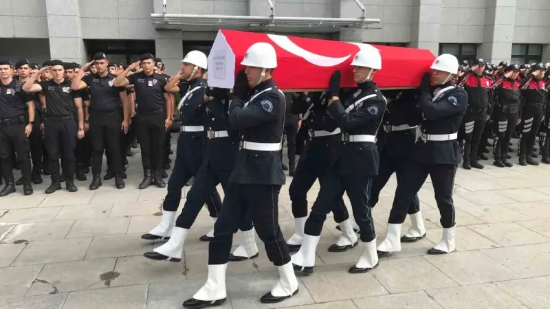 Ümraniye’de şehit edilen polis memuru Şeyda Yılmaz için tören düzenlendi