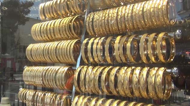 Altın rekora koşuyor, vatandaş yastık altındakini bozduruyor