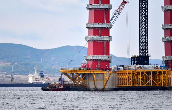 1915 Çanakkale Köprüsü’nde kırmızı beyaz kulelerin üçte biri göründü