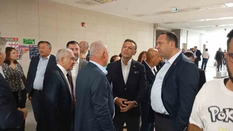 Sosyal medyadaki ’para sayma’ görüntülerine ilişkin yargılama başladı Sosyal medyadaki ’para sayma’ görüntülerine ilişkin yargılama başladı