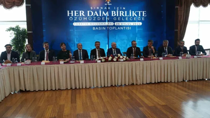 Milli Savunma Bakanı Yaşar Güler Şırnak’ta Kürtçe şarkılarla ile karşılandı Milli Savunma Bakanı Yaşar Güler Şırnak’ta Kürtçe şarkılarla ile karşılandı