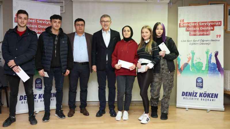 Lise son sınıf öğrencilerine eğitim desteği
