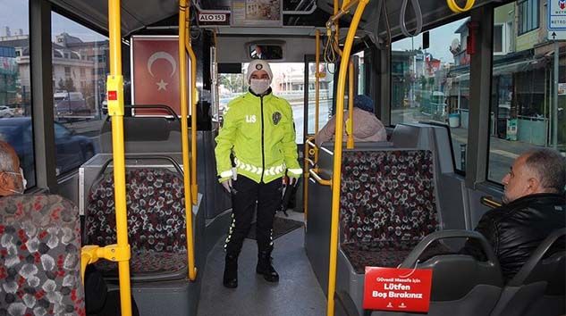 Haftasonu yasağı için İstanbul’da toplu taşıma seferleri yeniden düzenlendi