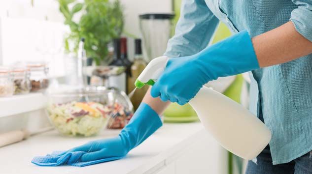 Sabri Ülker Vakfı’ndan evleri koronavirüse karşı dezenfekte önerileri