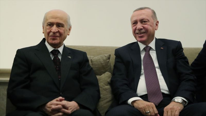 Cumhurbaşkanı Erdoğan ile MHP Genel Başkanı Bahçeli görüştü Cumhurbaşkanı Erdoğan ile MHP Genel Başkanı Bahçeli görüştü
