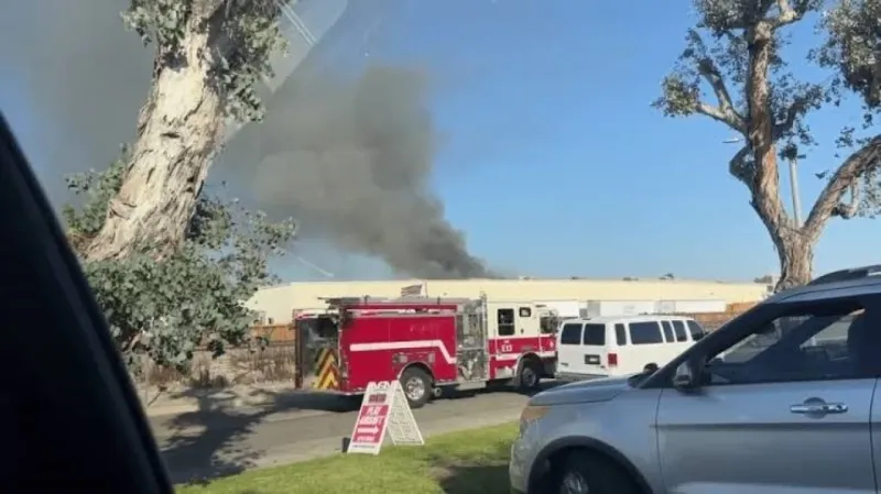 ABD’de tek motorlu uçak, fabrika çatısına düştü: 2 ölü, 18 yaralı ABD’de tek motorlu uçak, fabrika çatısına düştü: 2 ölü, 18 yaralı