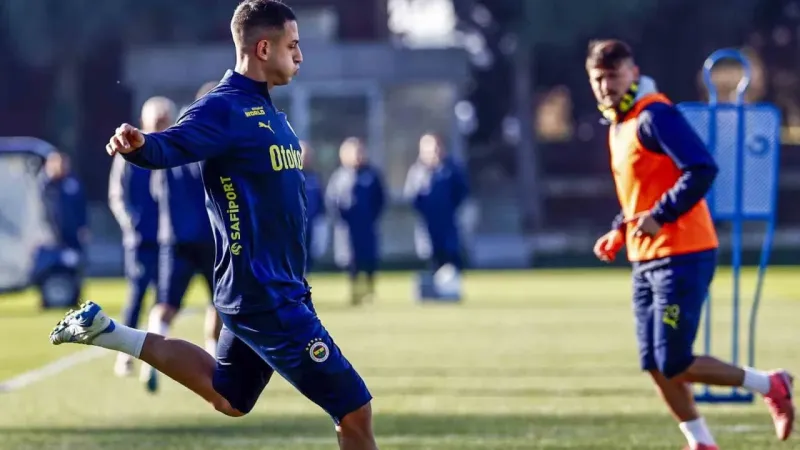 Fenerbahçe çalışmalarını sürdürdü Fenerbahçe çalışmalarını sürdürdü