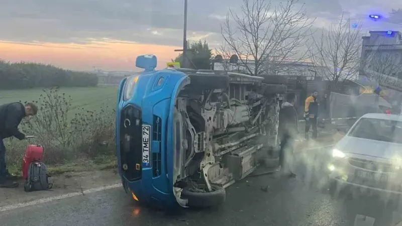 Silivri’de feci kaza: 10 kişi yaralandı Silivri’de feci kaza: 10 kişi yaralandı