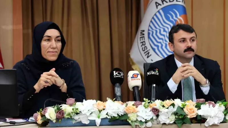 Mersin’de DEM Partili Akdeniz Belediye Başkanı ve 4 meclis üyesi tutuklandı