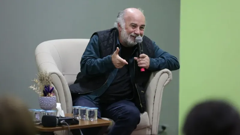 Ünlü yönetmen Serdar Akar ’sinemada tekelleşme’ iddialarını yorumladı Ünlü yönetmen Serdar Akar ’sinemada tekelleşme’ iddialarını yorumladı