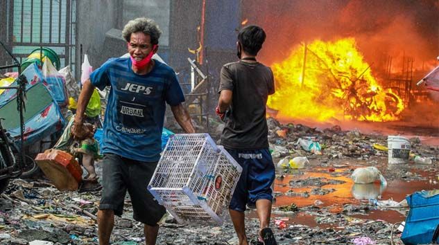Filipinler’de gecekondu mahallesinde yangın: 500 aile evsiz kaldı