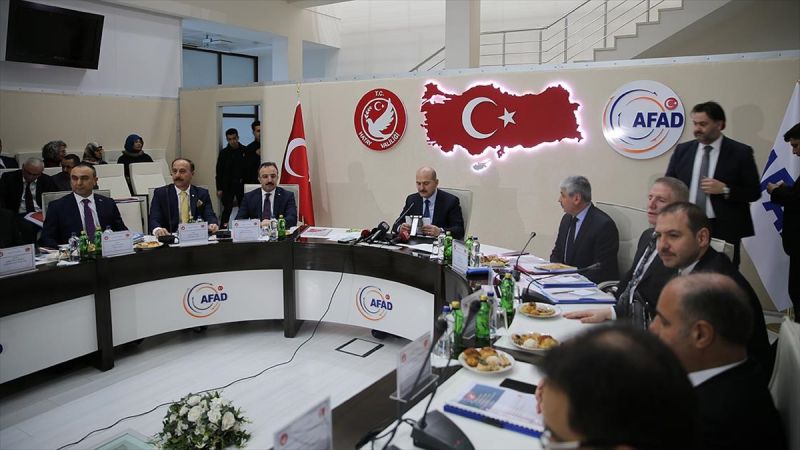 Bakan Soylu: İdlib’deki çatışmalar dolayısıyla 250 bin kişilik sivil bir hareketlilik