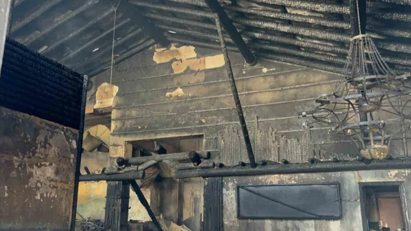 Kartalkaya’da yanan otelin içi görüntülendi Kartalkaya’da yanan otelin içi görüntülendi