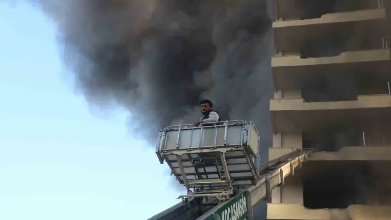 Alanya’da 12 katlı inşaatta korkutan yangın