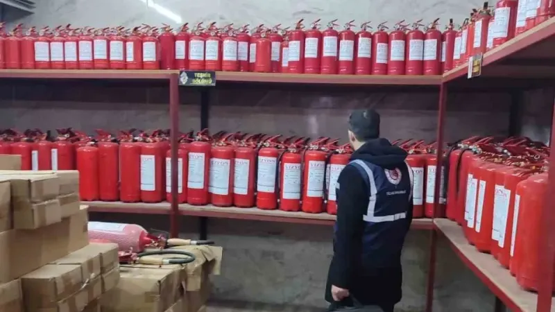 Yangın tüpü satan iş yerlerine yönelik fiyat denetimi Yangın tüpü satan iş yerlerine yönelik fiyat denetimi