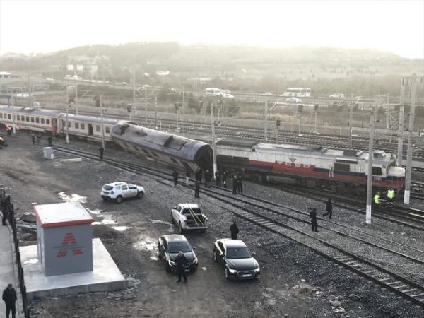 Son dakika: Ankara’da tren kazası!