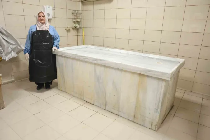 Depremin acı yükünü kaldıran gassallar yaşadıklarını anlattı Depremin acı yükünü kaldıran gassallar yaşadıklarını anlattı