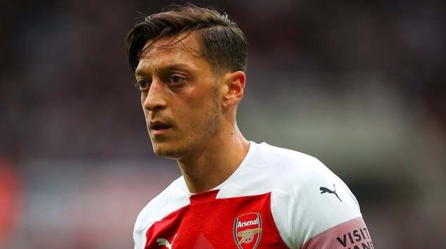 Arsenal’de Mesut Özil indirimi kabul etmedi krize yol açtı