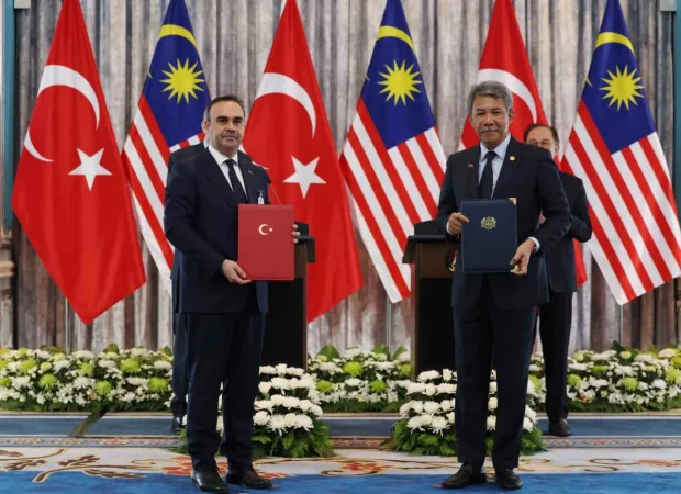 Türkiye ile Malezya arasında 11 anlaşma imzalandı Türkiye ile Malezya arasında 11 anlaşma imzalandı